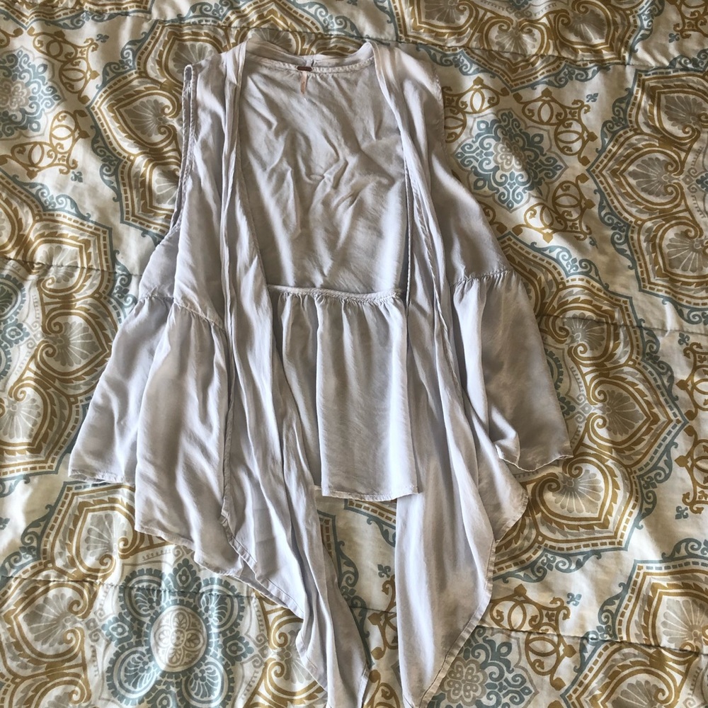 🌊(3/$20) Free People Sleeveless Cardigan🌊